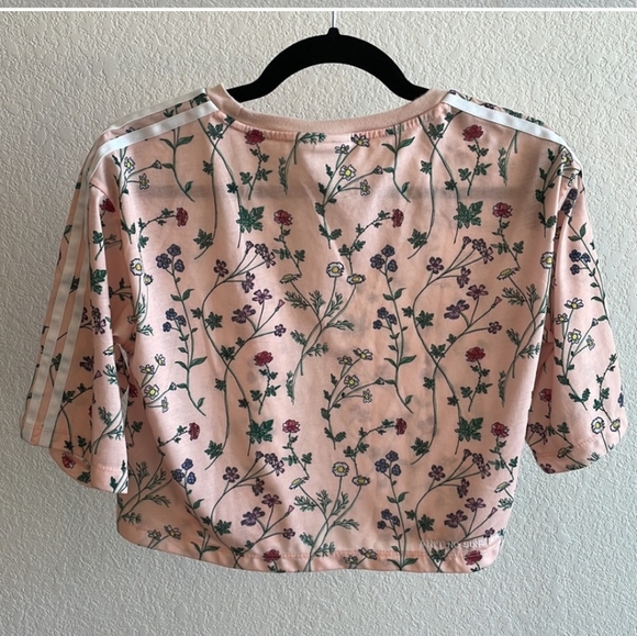 ADIDAS wildflower crop top XS peach multicolor floral short sleeve boxy t-shirt - Picture 13 of 15